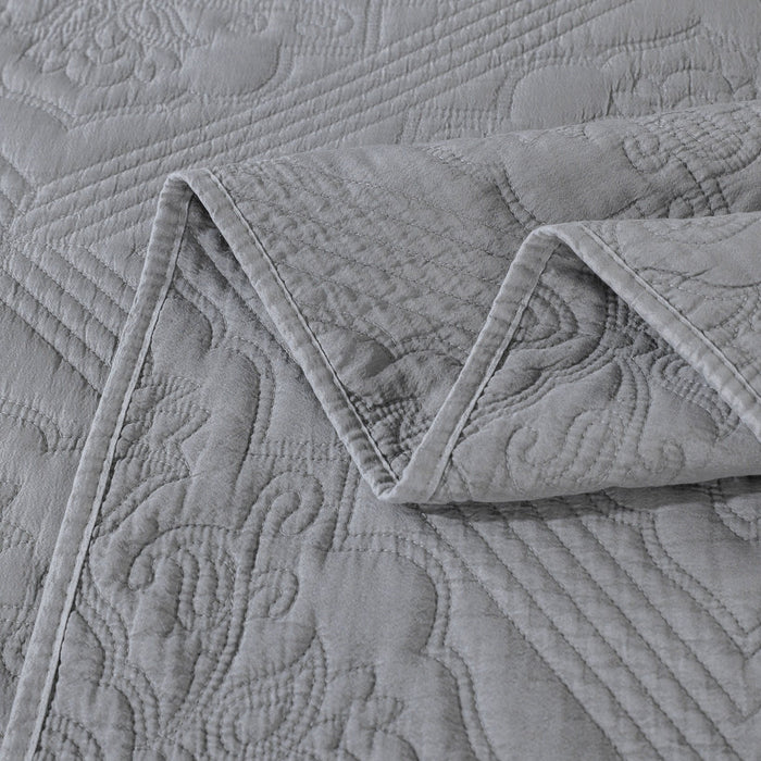 DaDa Bedding Floral Vintage Stone Wash Grey Matelassé Ash Silver Diamond Pattern Quilted Bedspread Set (JHW855)